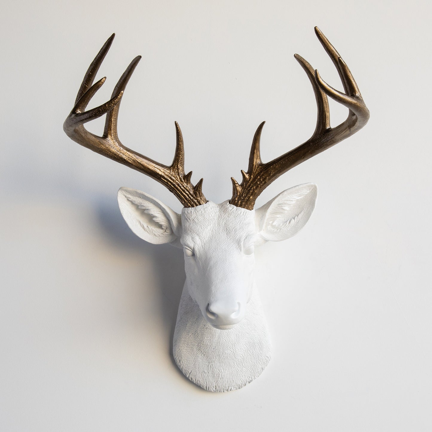 Faux Deer Skulptur