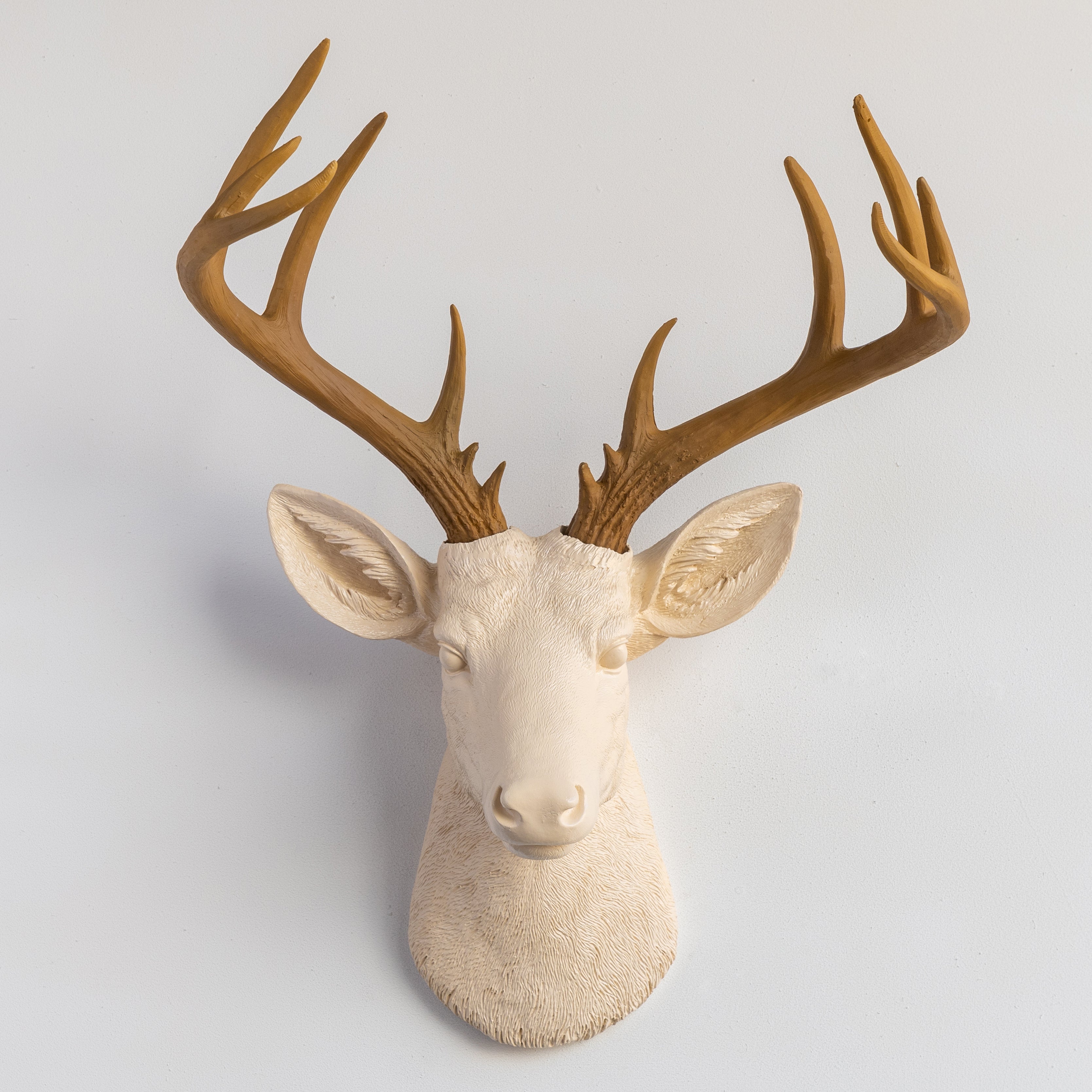 Faux Deer Skulptur