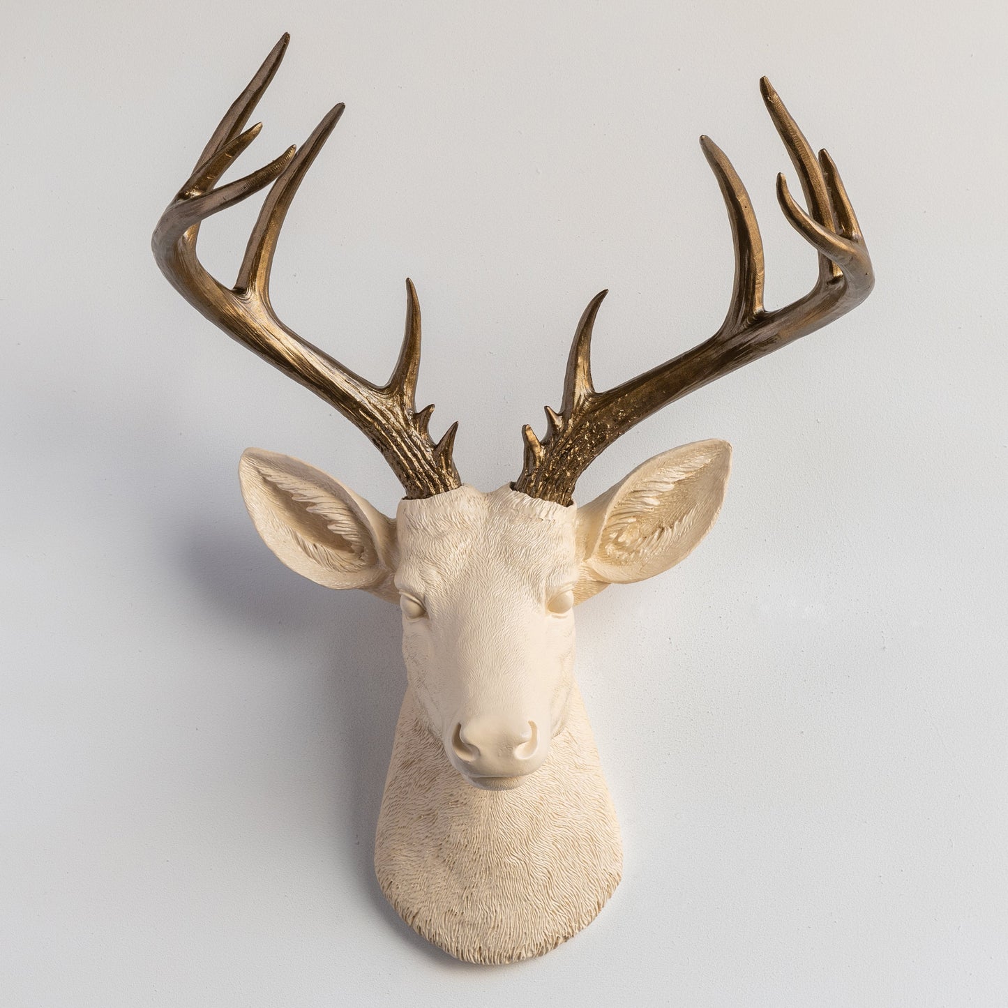 Faux Deer Skulptur