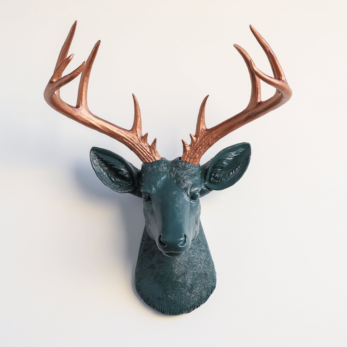 Faux Deer Skulptur