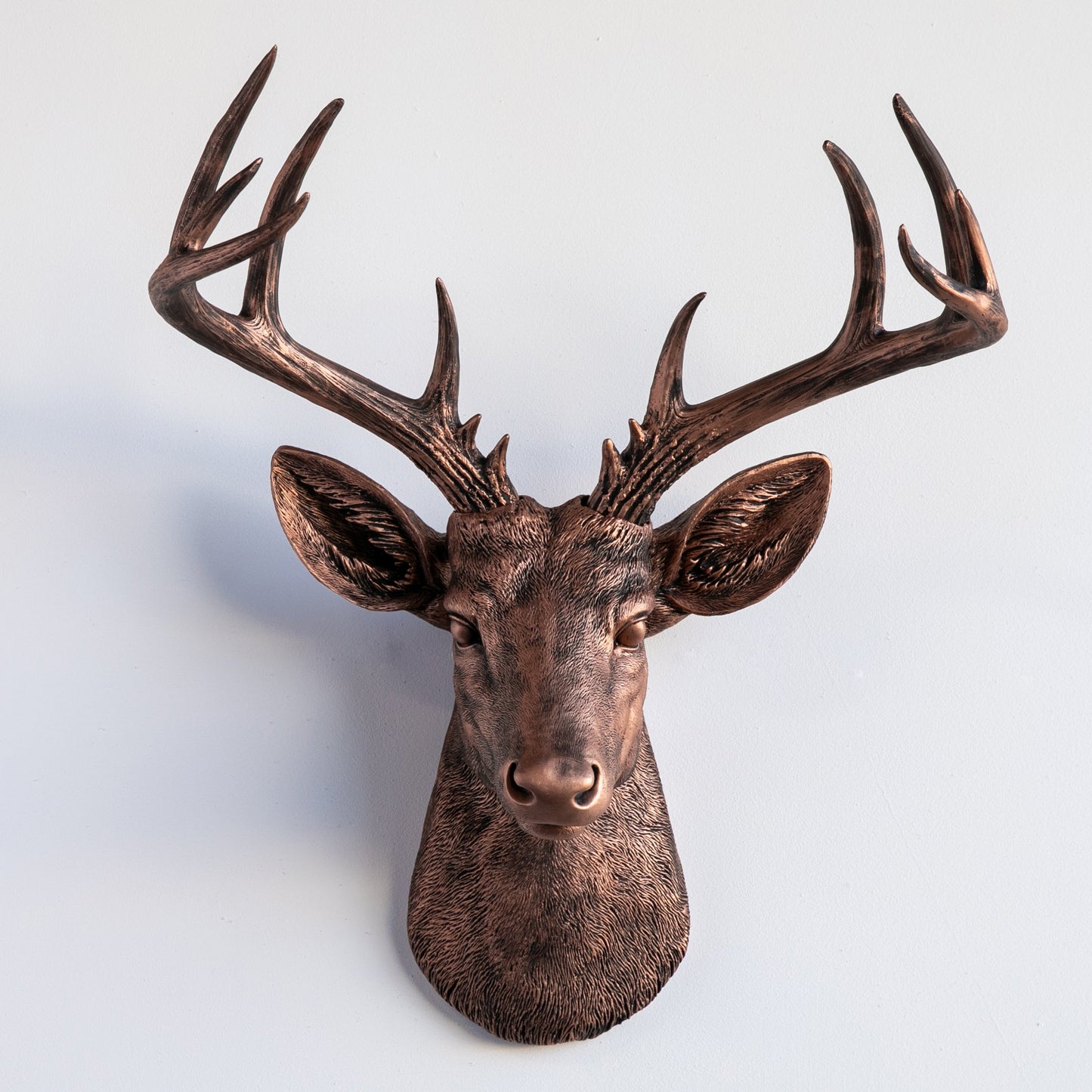 Faux Deer Skulptur